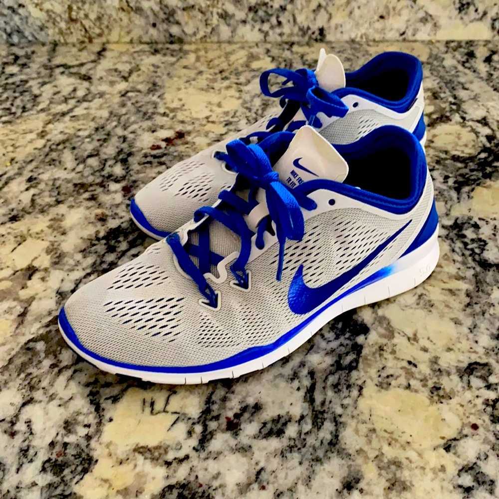 Nike tri fit 5.0